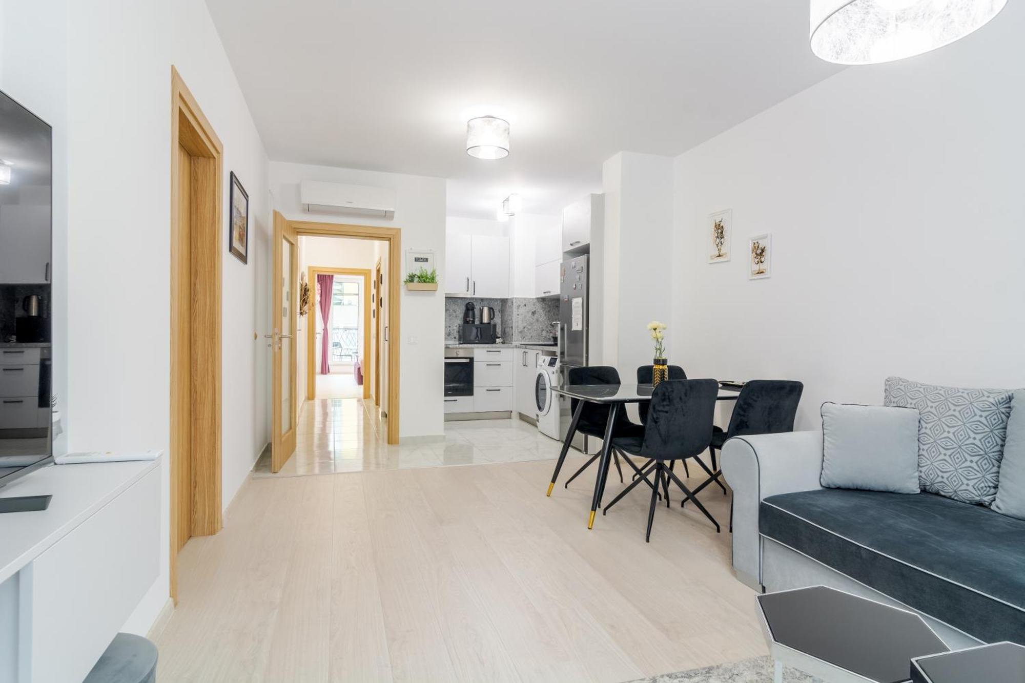Paris Luxury Top Centre 2Bdr Apt W Work Desk And Wifi Near Nevsky Cathedral София Екстериор снимка